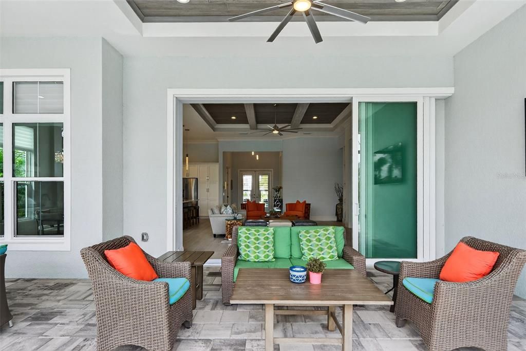 На продажу: $1,949,900 (3 спален, 2 ванн, 2427 Квадратных фут)