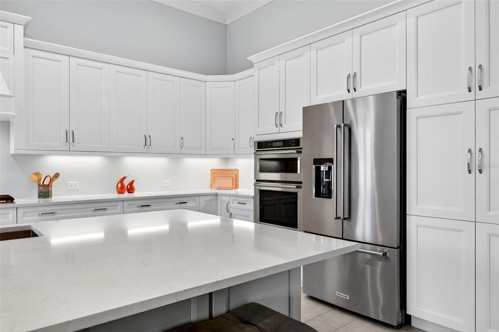 На продажу: $1,949,900 (3 спален, 2 ванн, 2427 Квадратных фут)