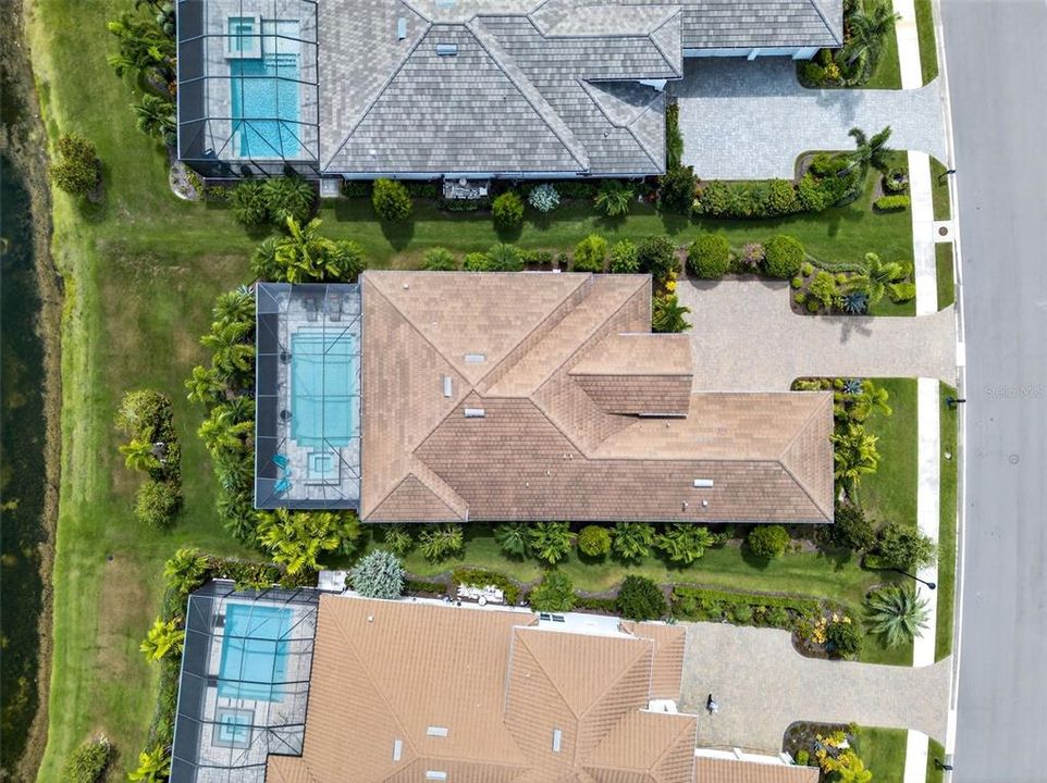 На продажу: $1,949,900 (3 спален, 2 ванн, 2427 Квадратных фут)