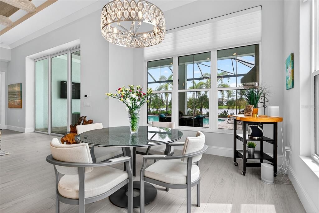 На продажу: $1,949,900 (3 спален, 2 ванн, 2427 Квадратных фут)