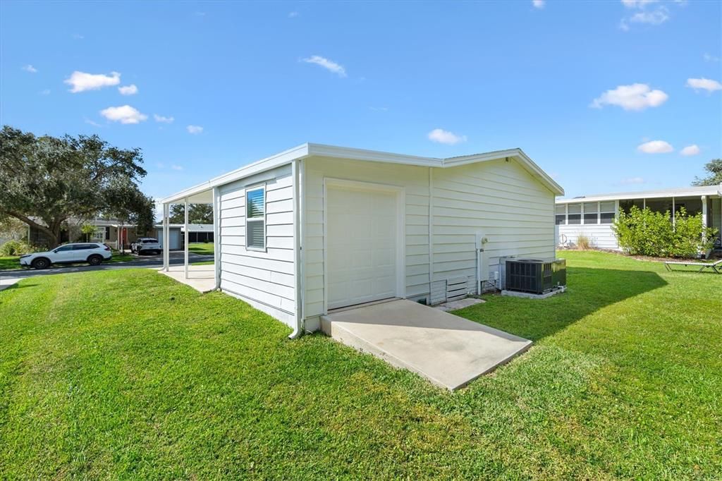 待售: $199,900 (2 贝兹, 1 浴室, 768 平方英尺)