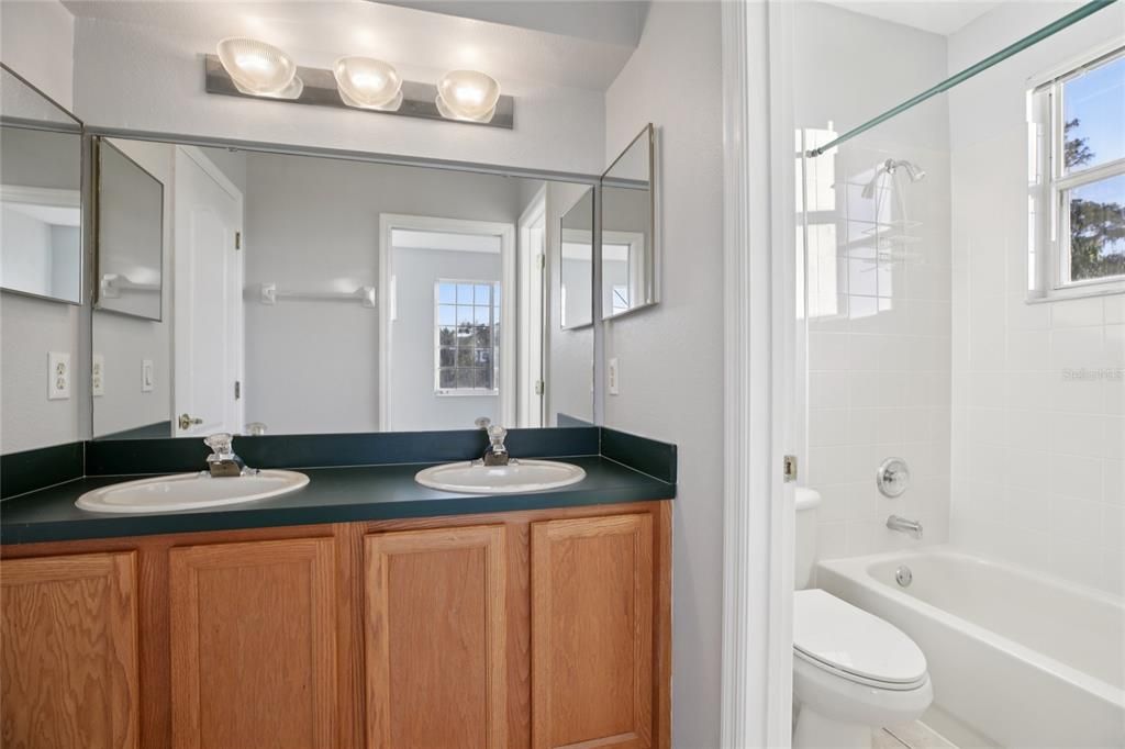 For Sale: $514,999 (4 beds, 2 baths, 2316 Square Feet)