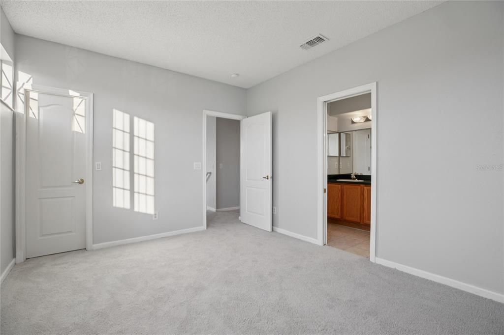 For Sale: $514,999 (4 beds, 2 baths, 2316 Square Feet)