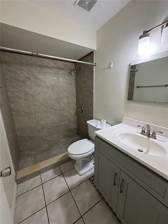 出租: $1,500 (2 贝兹, 1 浴室, 750 平方英尺)