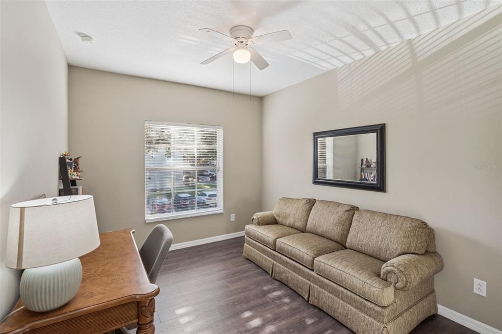 На продажу: $325,000 (3 спален, 2 ванн, 1526 Квадратных фут)