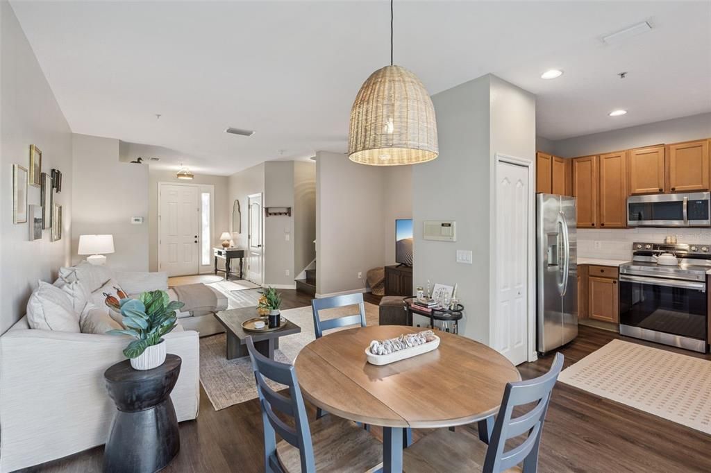 На продажу: $325,000 (3 спален, 2 ванн, 1526 Квадратных фут)