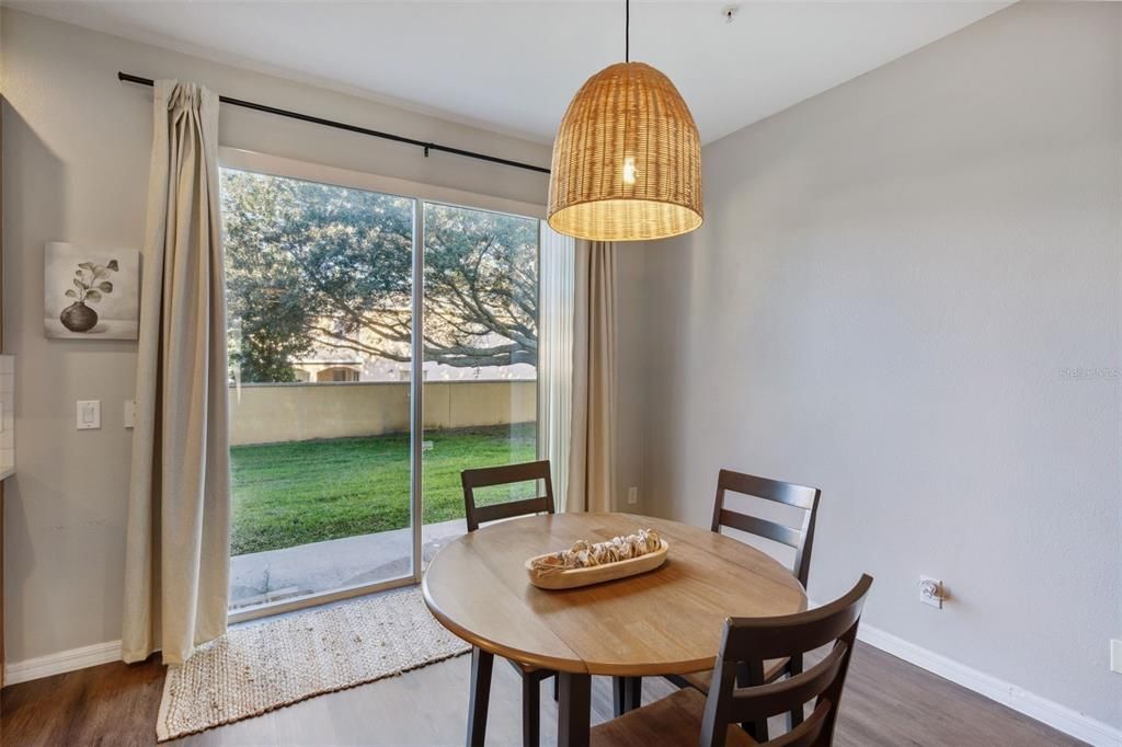 На продажу: $325,000 (3 спален, 2 ванн, 1526 Квадратных фут)