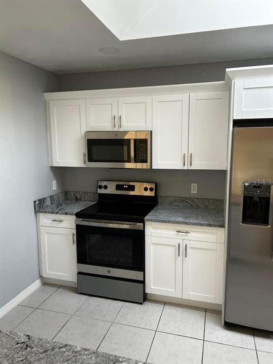 На продажу: $599,000 (5 спален, 4 ванн, 2195 Квадратных фут)