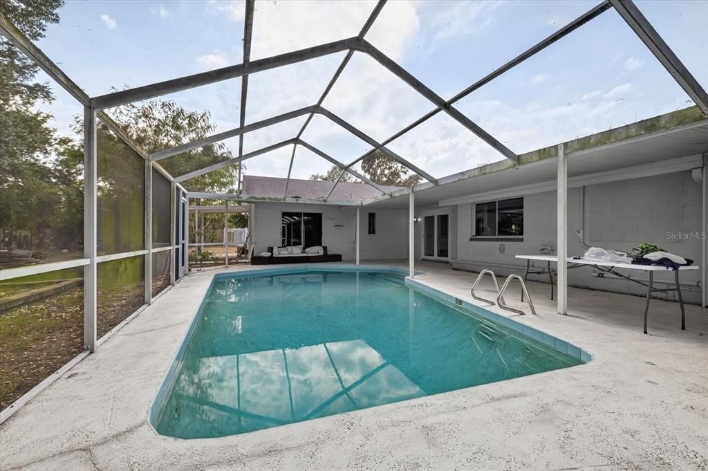 На продажу: $599,000 (5 спален, 4 ванн, 2195 Квадратных фут)