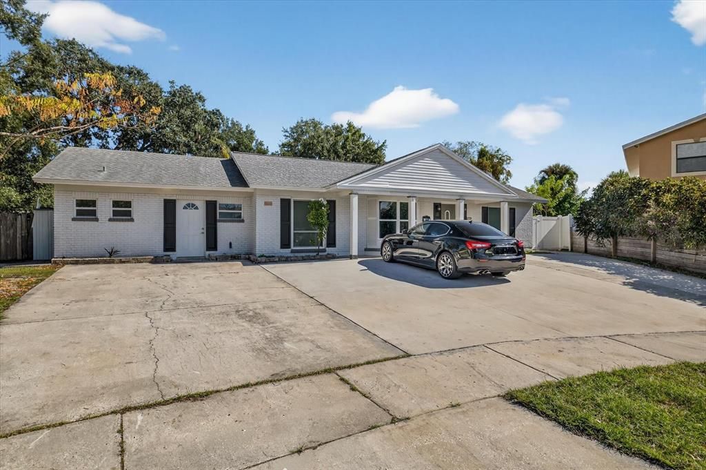 На продажу: $599,000 (5 спален, 4 ванн, 2195 Квадратных фут)