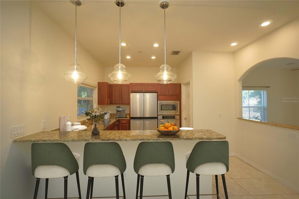 合同活跃: $3,500 (3 贝兹, 3 浴室, 2253 平方英尺)