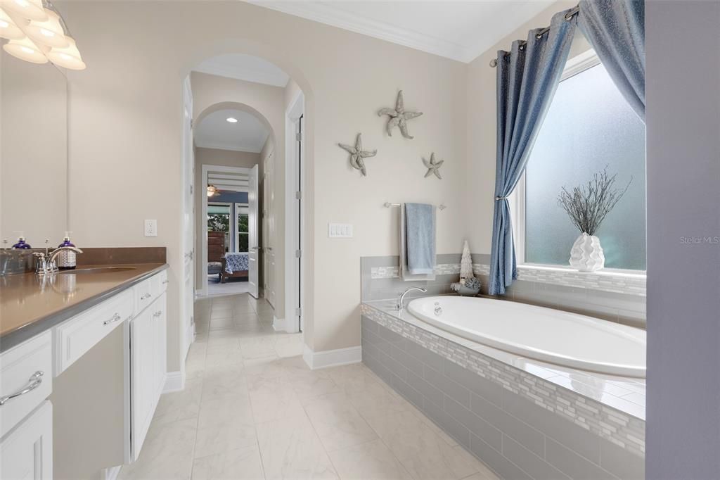 待售: $669,000 (3 贝兹, 2 浴室, 2916 平方英尺)