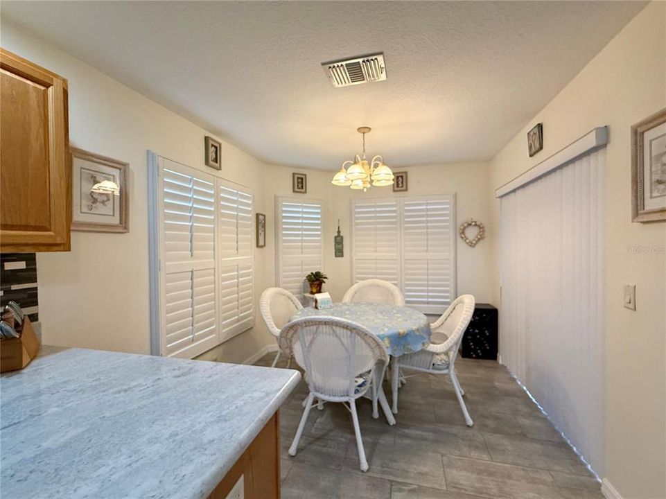 For Sale: $275,987 (3 beds, 2 baths, 1676 Square Feet)