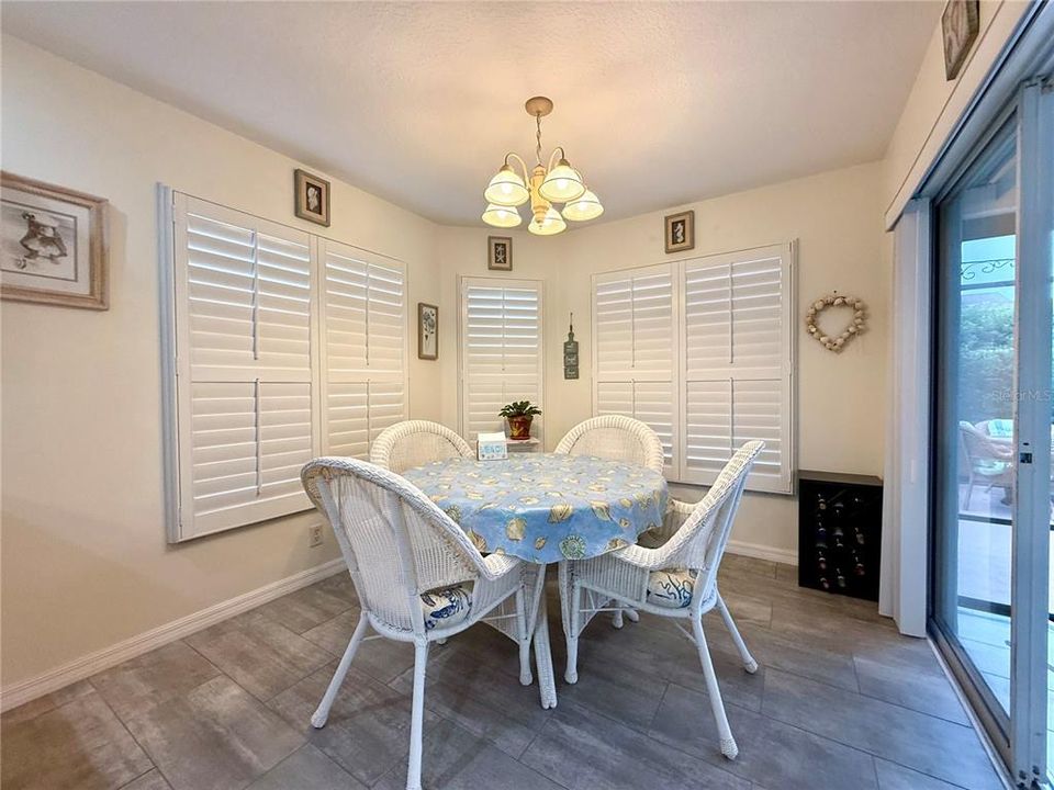 For Sale: $275,987 (3 beds, 2 baths, 1676 Square Feet)