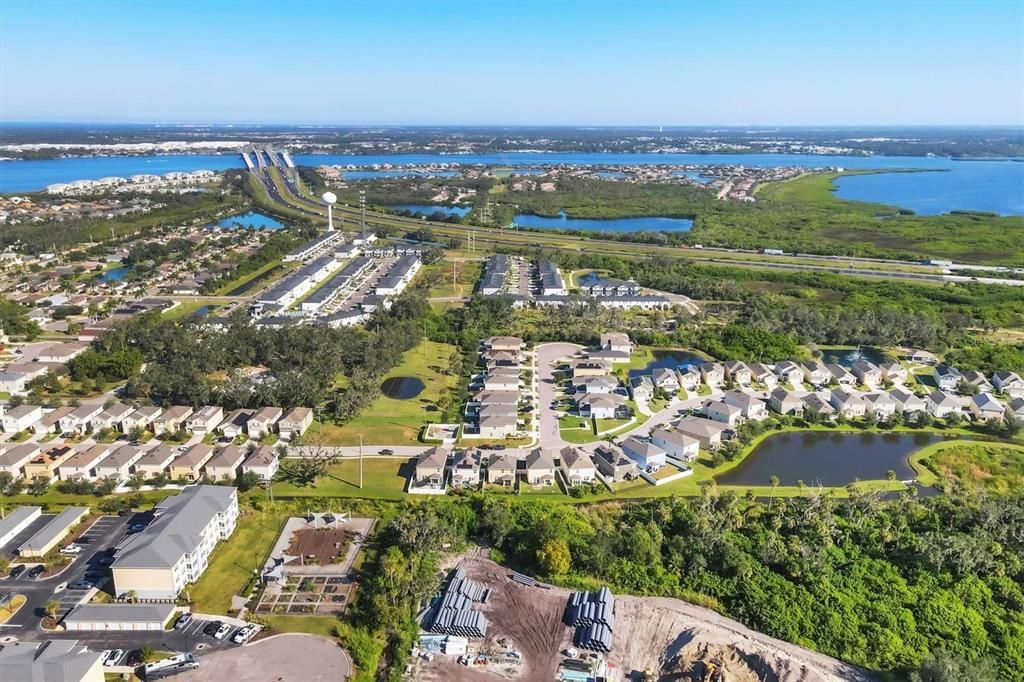 En Venta: $379,000 (4 camas, 2 baños, 1997 Pies cuadrados)