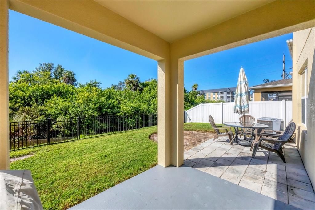 En Venta: $379,000 (4 camas, 2 baños, 1997 Pies cuadrados)