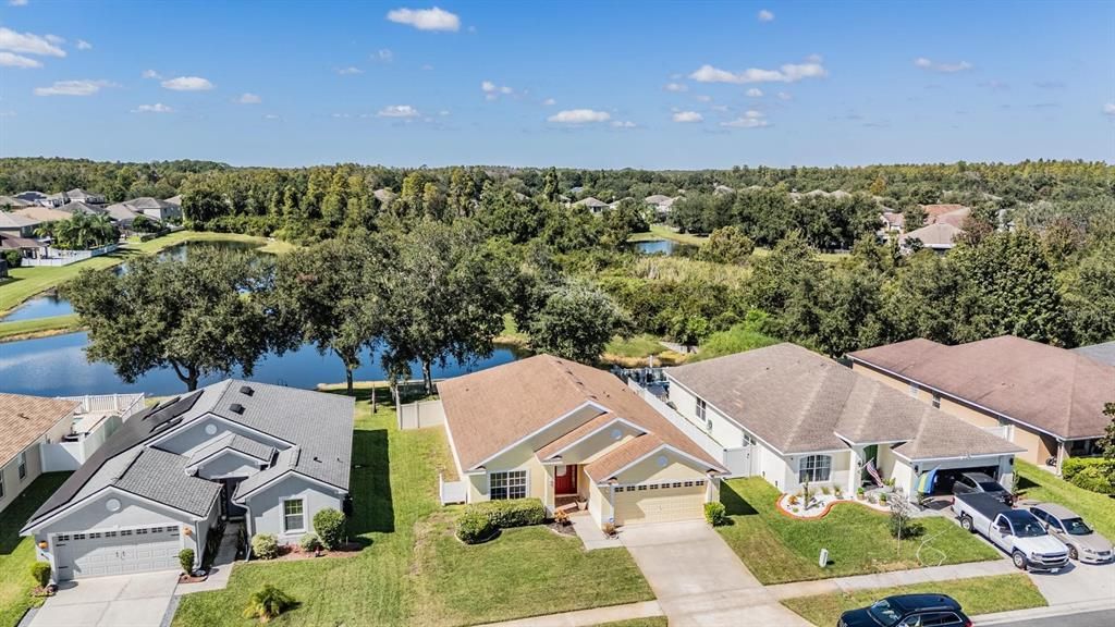 На продажу: $355,000 (3 спален, 2 ванн, 1820 Квадратных фут)