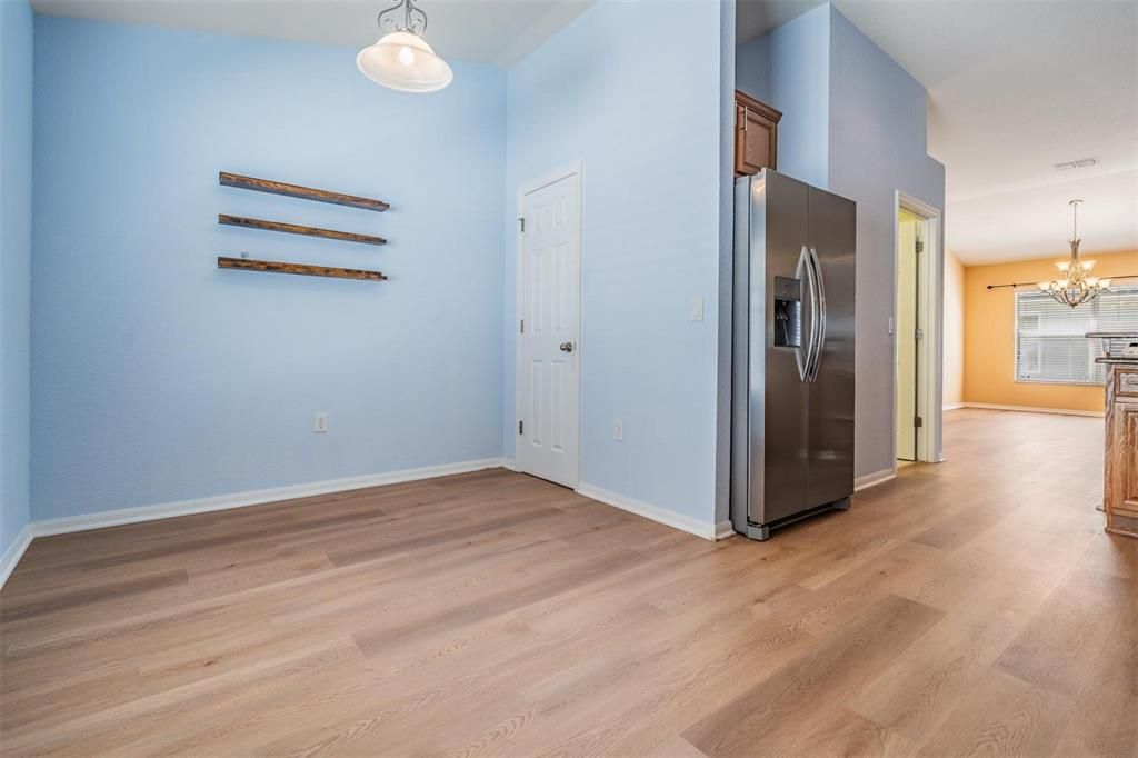 На продажу: $355,000 (3 спален, 2 ванн, 1820 Квадратных фут)