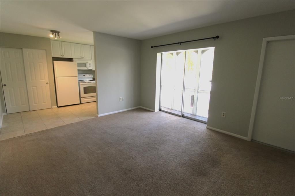 出租: $1,400 (1 贝兹, 1 浴室, 552 平方英尺)