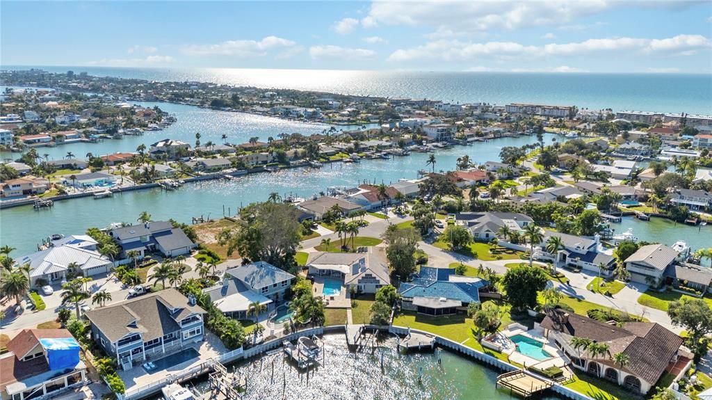 На продажу: $2,199,000 (5 спален, 3 ванн, 3239 Квадратных фут)