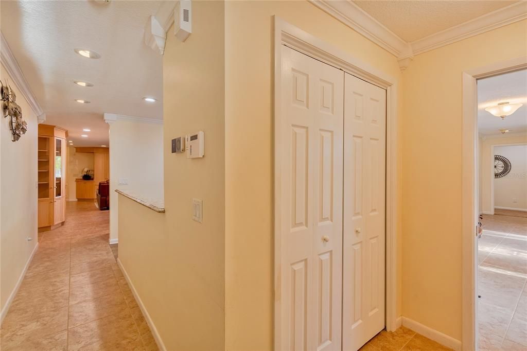 На продажу: $2,199,000 (5 спален, 3 ванн, 3239 Квадратных фут)