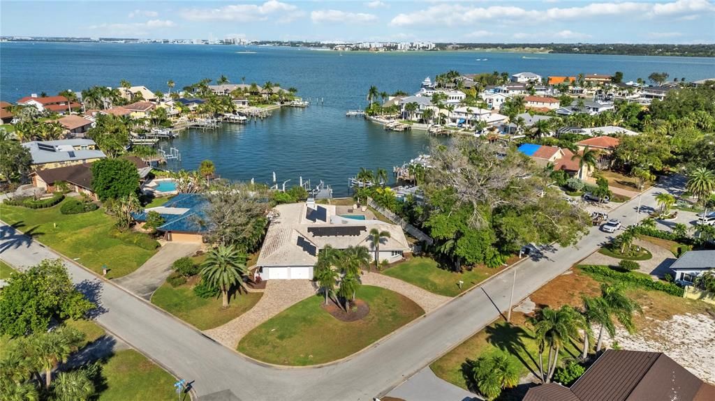 На продажу: $2,199,000 (5 спален, 3 ванн, 3239 Квадратных фут)