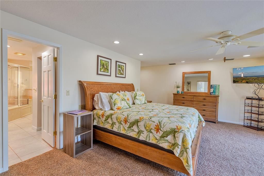 На продажу: $2,199,000 (5 спален, 3 ванн, 3239 Квадратных фут)