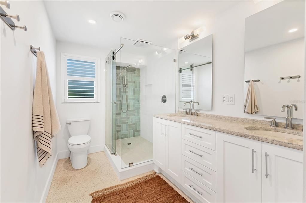 For Sale: $1,075,000 (3 beds, 2 baths, 1715 Square Feet)