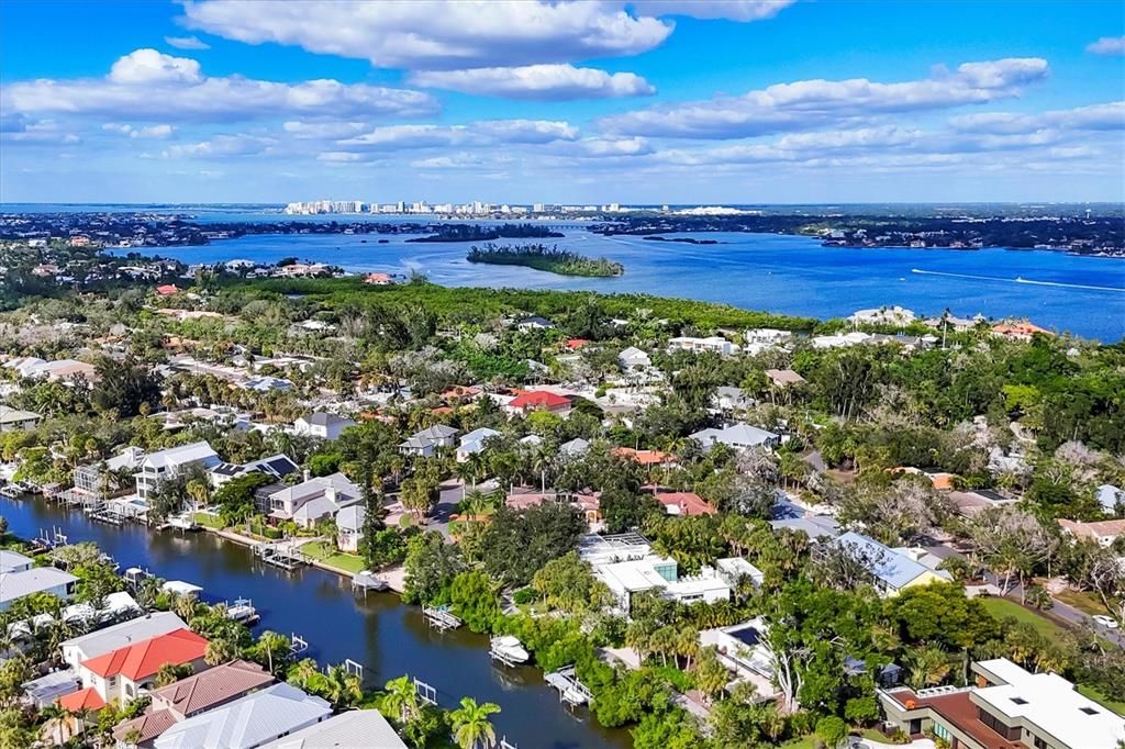For Sale: $1,075,000 (3 beds, 2 baths, 1715 Square Feet)
