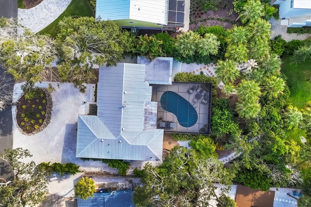 For Sale: $1,075,000 (3 beds, 2 baths, 1715 Square Feet)