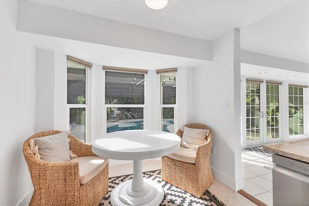 For Sale: $1,075,000 (3 beds, 2 baths, 1715 Square Feet)