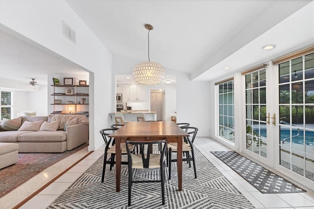 For Sale: $1,075,000 (3 beds, 2 baths, 1715 Square Feet)