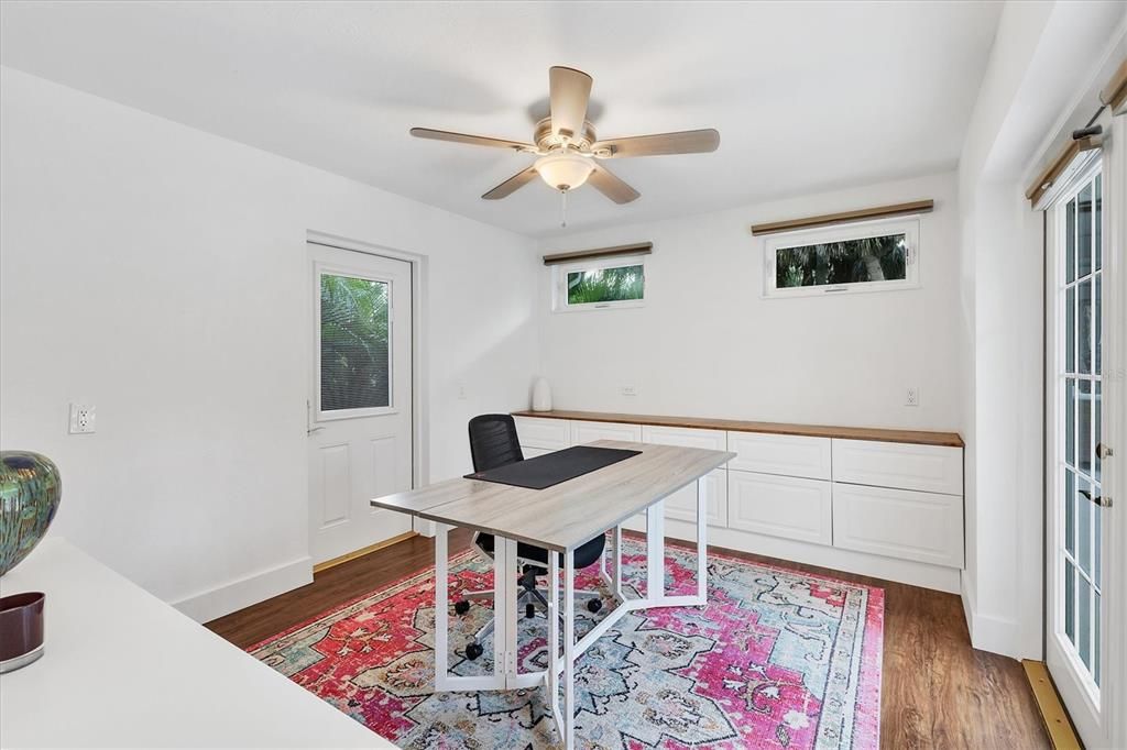 For Sale: $1,075,000 (3 beds, 2 baths, 1715 Square Feet)