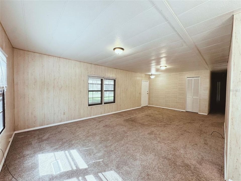 待售: $175,000 (3 贝兹, 2 浴室, 1344 平方英尺)