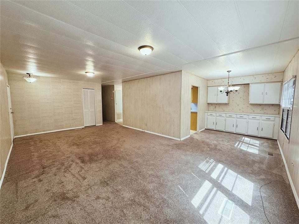 待售: $175,000 (3 贝兹, 2 浴室, 1344 平方英尺)