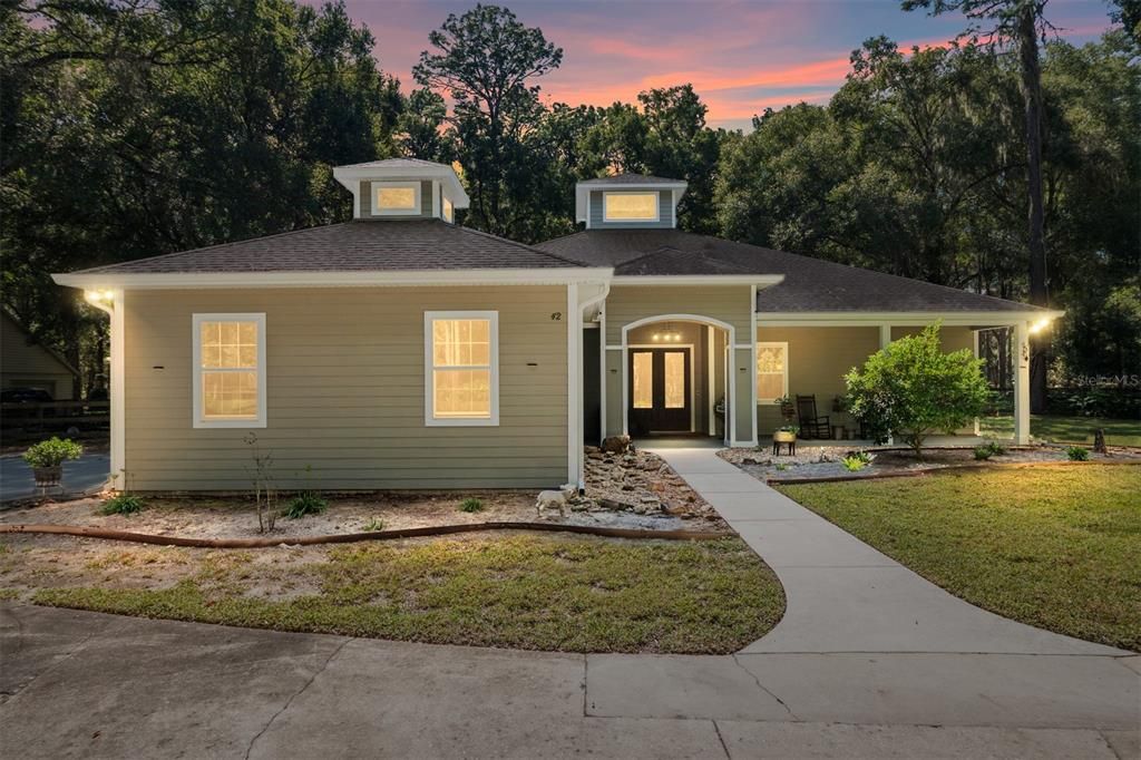 En Venta: $585,000 (2 camas, 2 baños, 2527 Pies cuadrados)