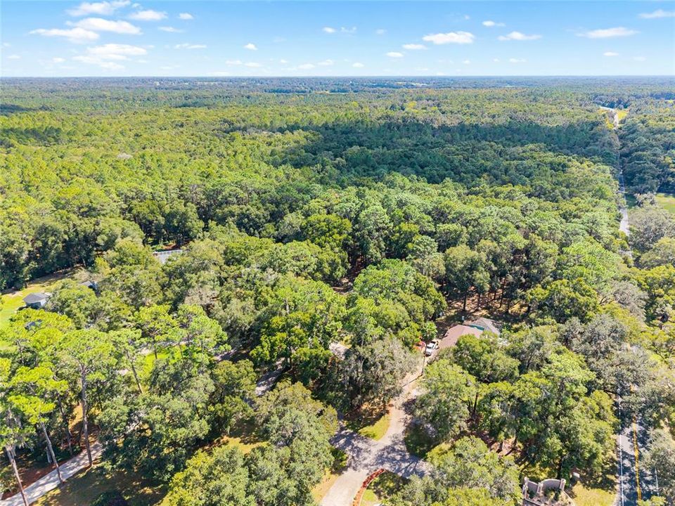 En Venta: $585,000 (2 camas, 2 baños, 2527 Pies cuadrados)