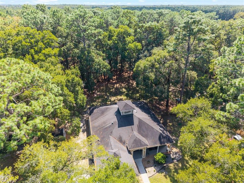 En Venta: $585,000 (2 camas, 2 baños, 2527 Pies cuadrados)