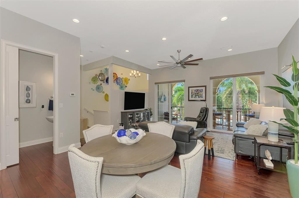 For Sale: $789,000 (2 beds, 3 baths, 1767 Square Feet)