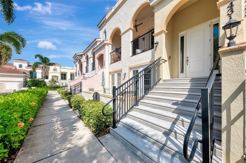 For Sale: $789,000 (2 beds, 3 baths, 1767 Square Feet)