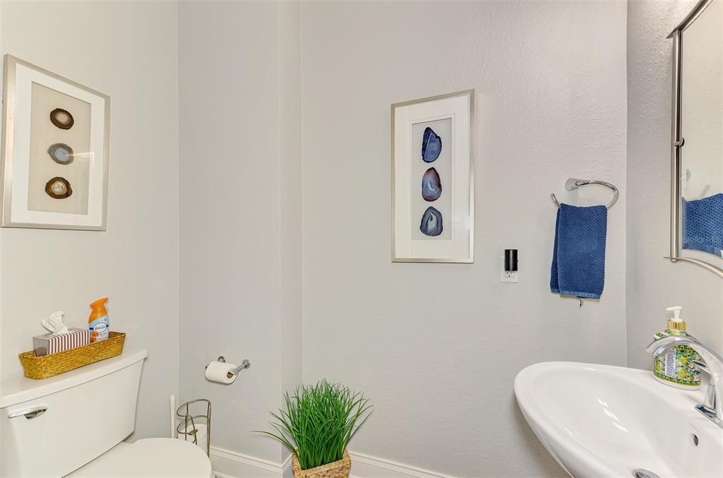 For Sale: $789,000 (2 beds, 3 baths, 1767 Square Feet)