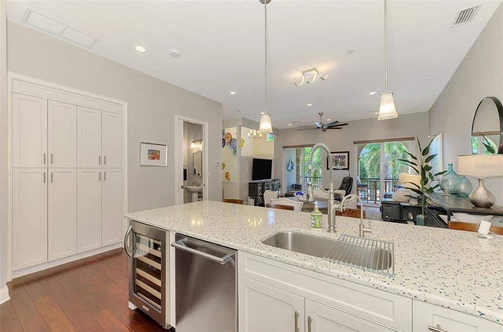 For Sale: $789,000 (2 beds, 3 baths, 1767 Square Feet)