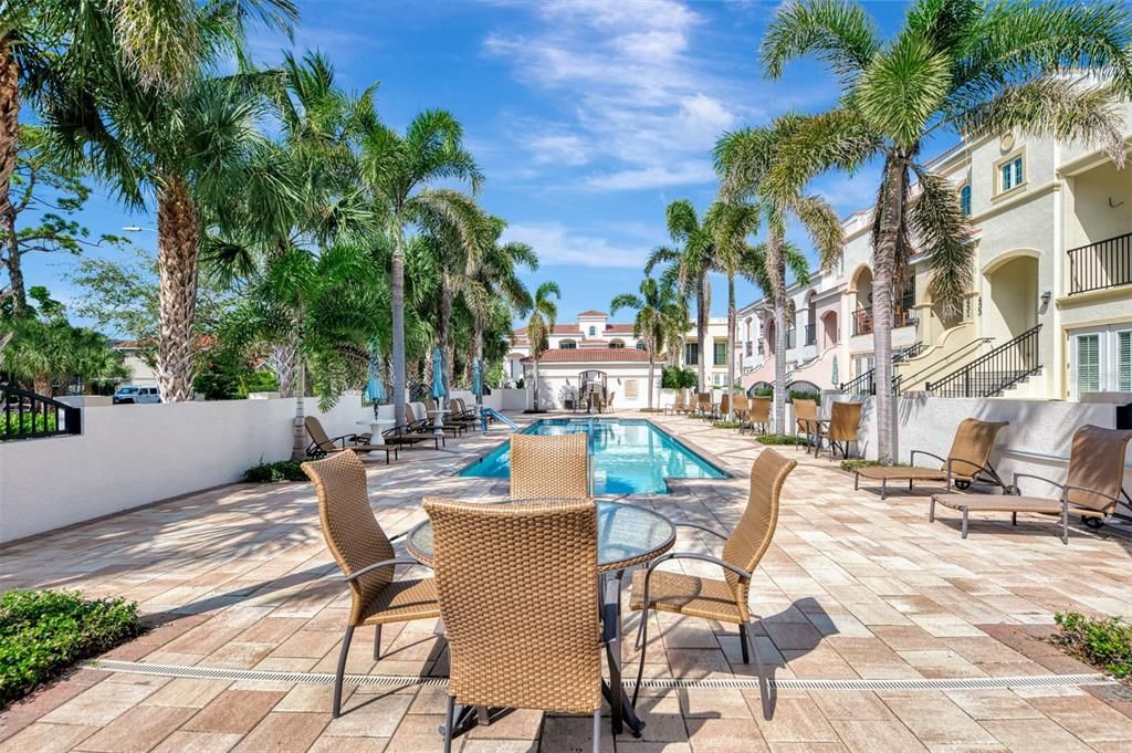 For Sale: $789,000 (2 beds, 3 baths, 1767 Square Feet)