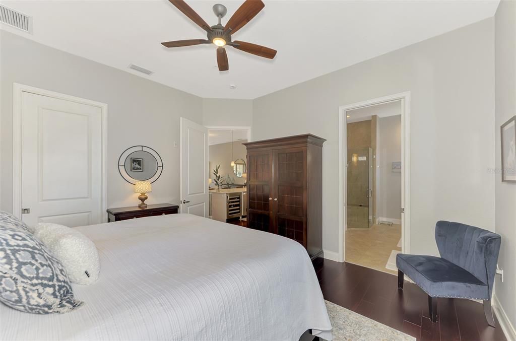 For Sale: $789,000 (2 beds, 3 baths, 1767 Square Feet)