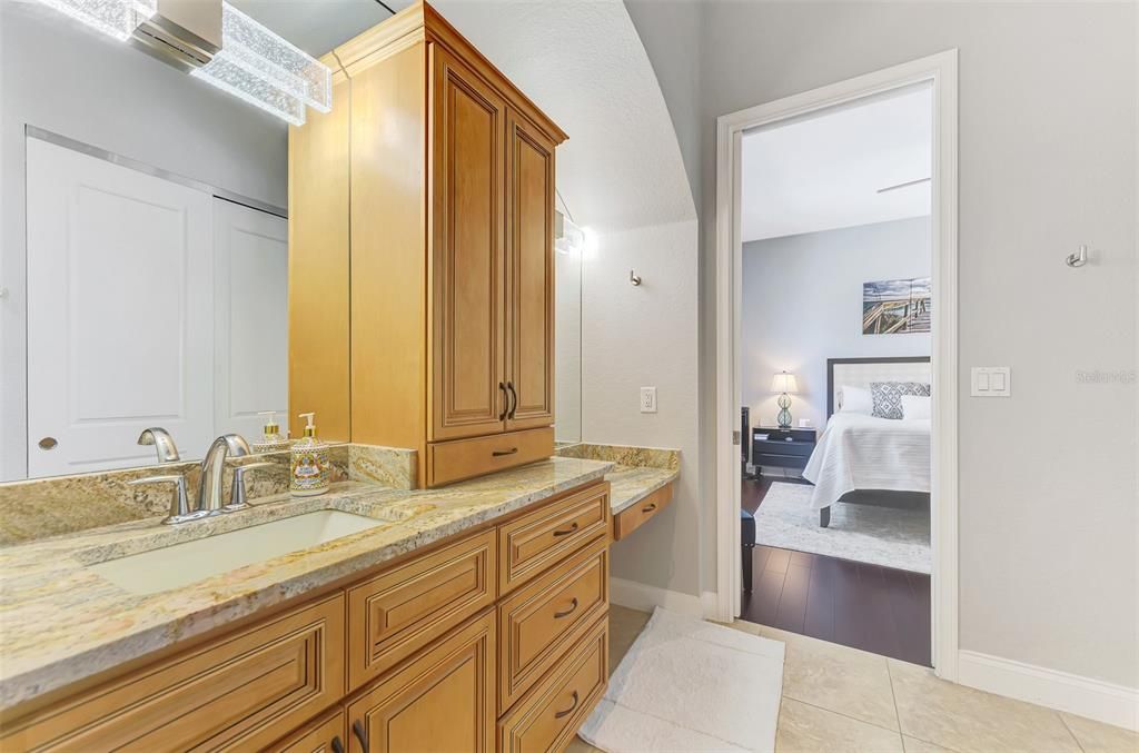 For Sale: $789,000 (2 beds, 3 baths, 1767 Square Feet)