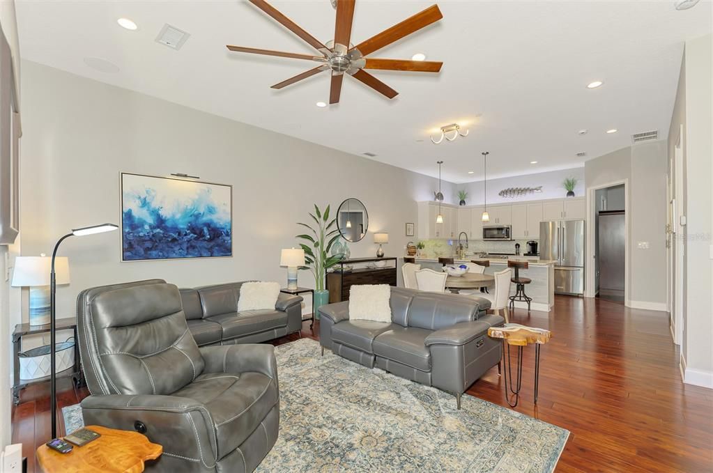 For Sale: $789,000 (2 beds, 3 baths, 1767 Square Feet)