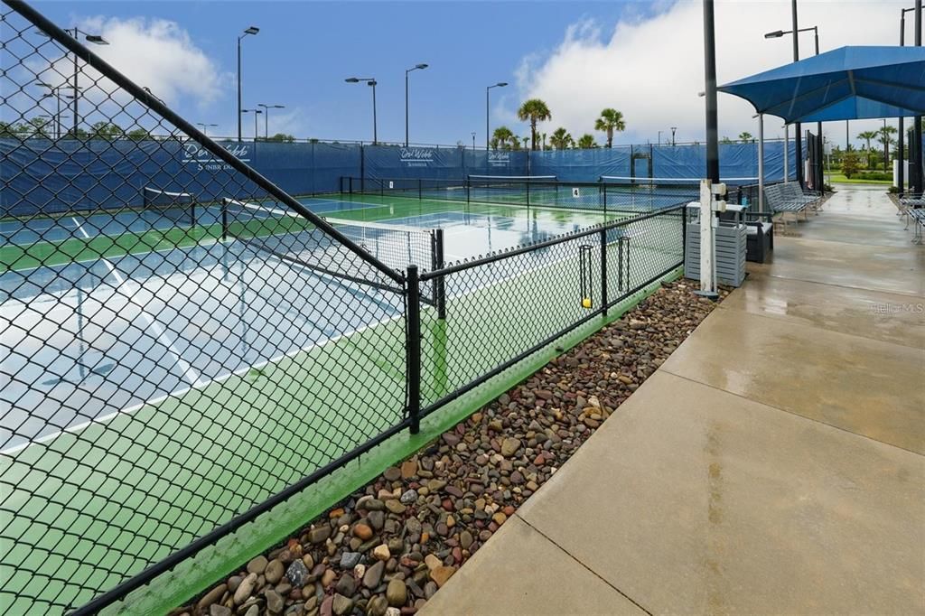 Active With Contract: $599,000 (4 beds, 3 baths, 2249 Square Feet)