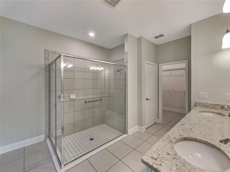 Под контрактом: $520,000 (4 спален, 3 ванн, 2516 Квадратных фут)