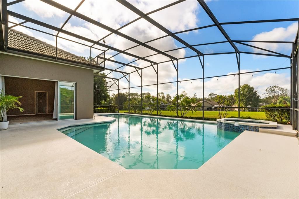 Active With Contract: $949,000 (4 beds, 3 baths, 3563 Square Feet)