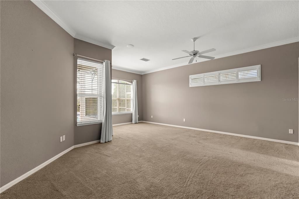 Active With Contract: $949,000 (4 beds, 3 baths, 3563 Square Feet)